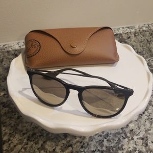 Erika Raybans || GOLD Mirrored